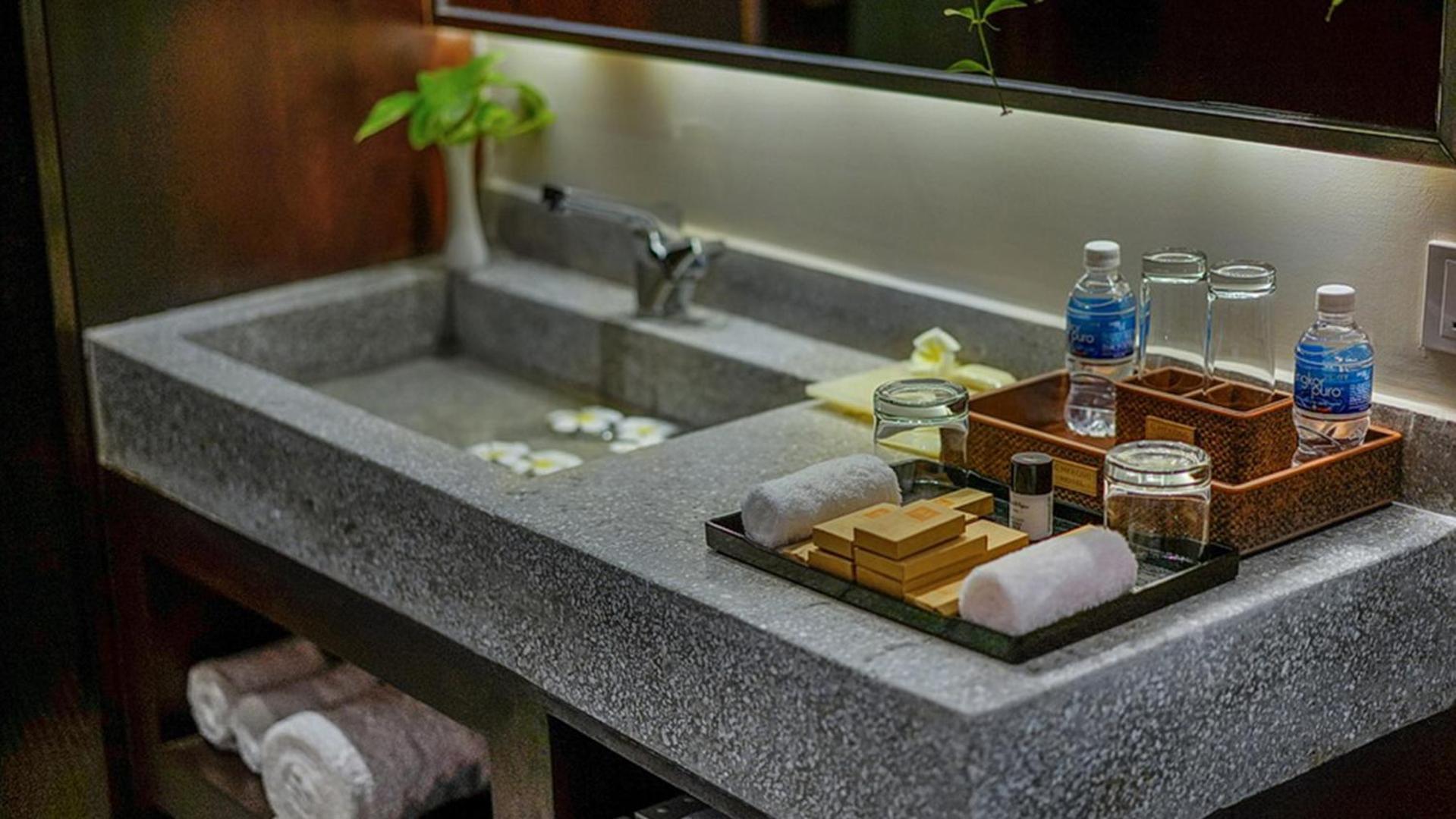 פנום פן G Mekong Hotel Phom Penh מראה חיצוני תמונה