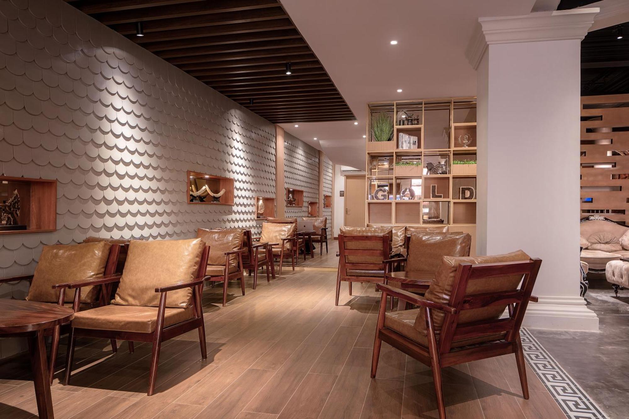 פנום פן G Mekong Hotel Phom Penh מראה חיצוני תמונה